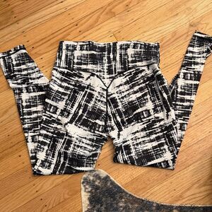 Buffbunny triggered leggings